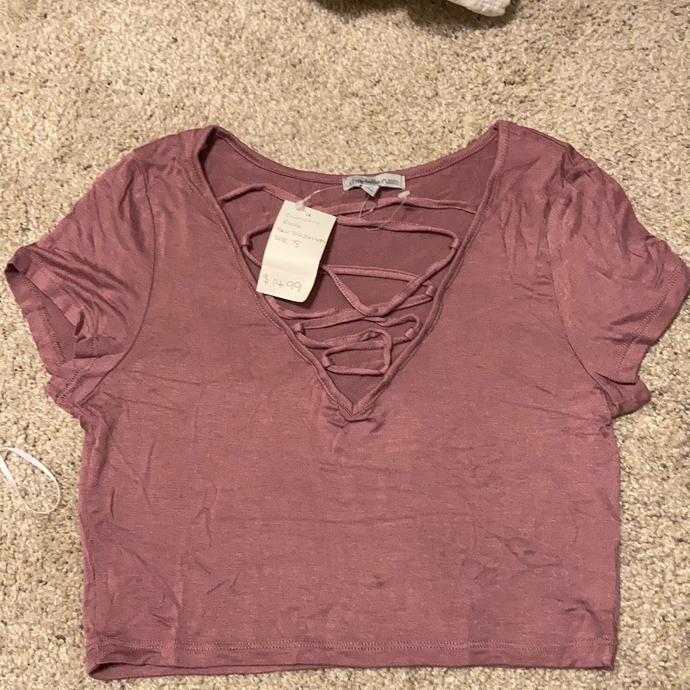 Cropped v neck top